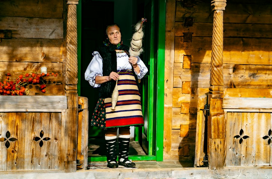 Romanian cultural traditions